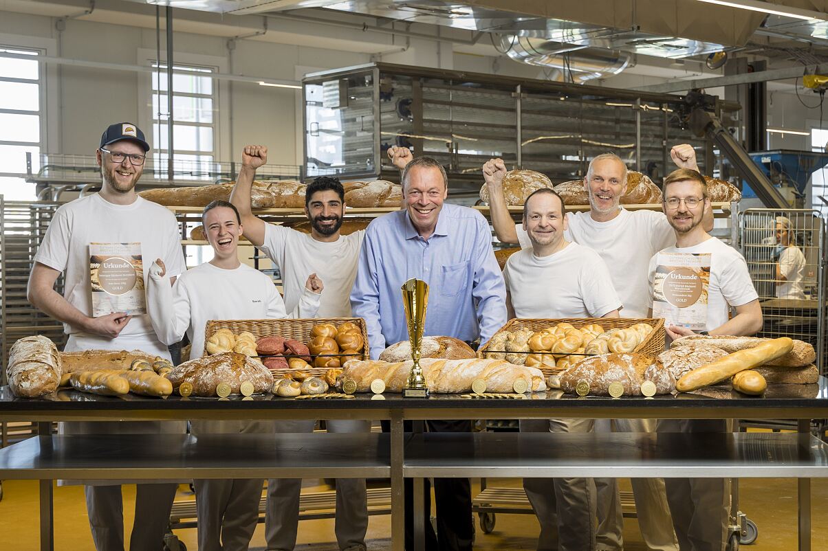 Bild2: Medaillenregen für die INTERSPAR-Bäckereien beim 22. Nationalen Brotwettbewerb 