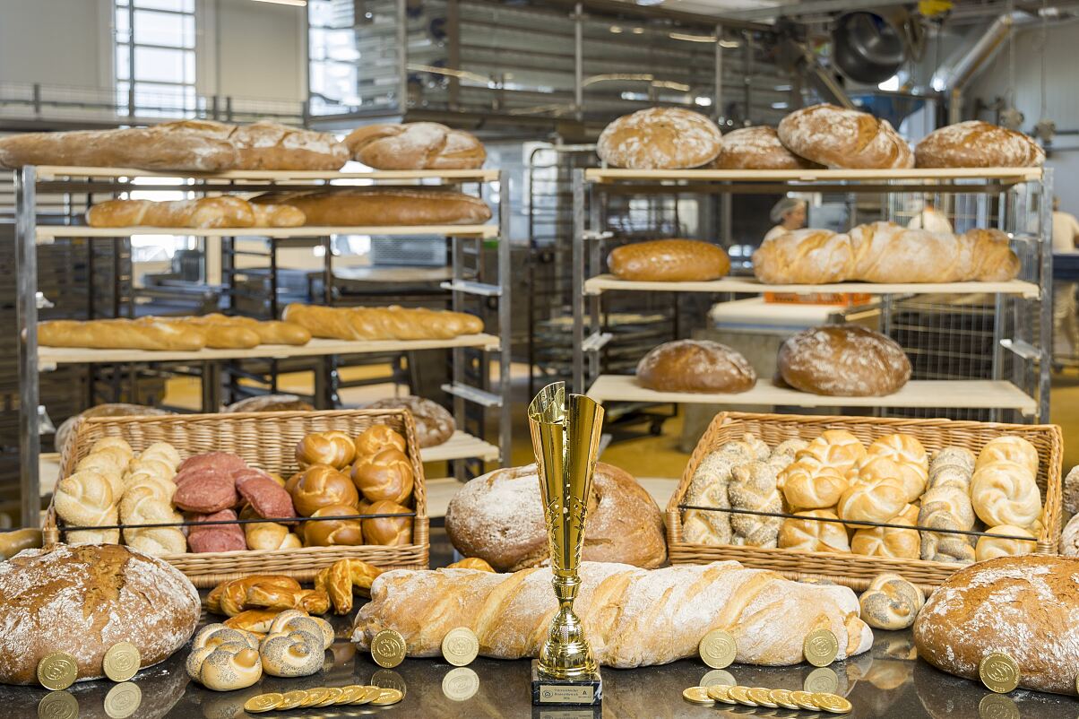 Bild3: Prämierte Backwaren der INTERSPAR-Bäckereien 