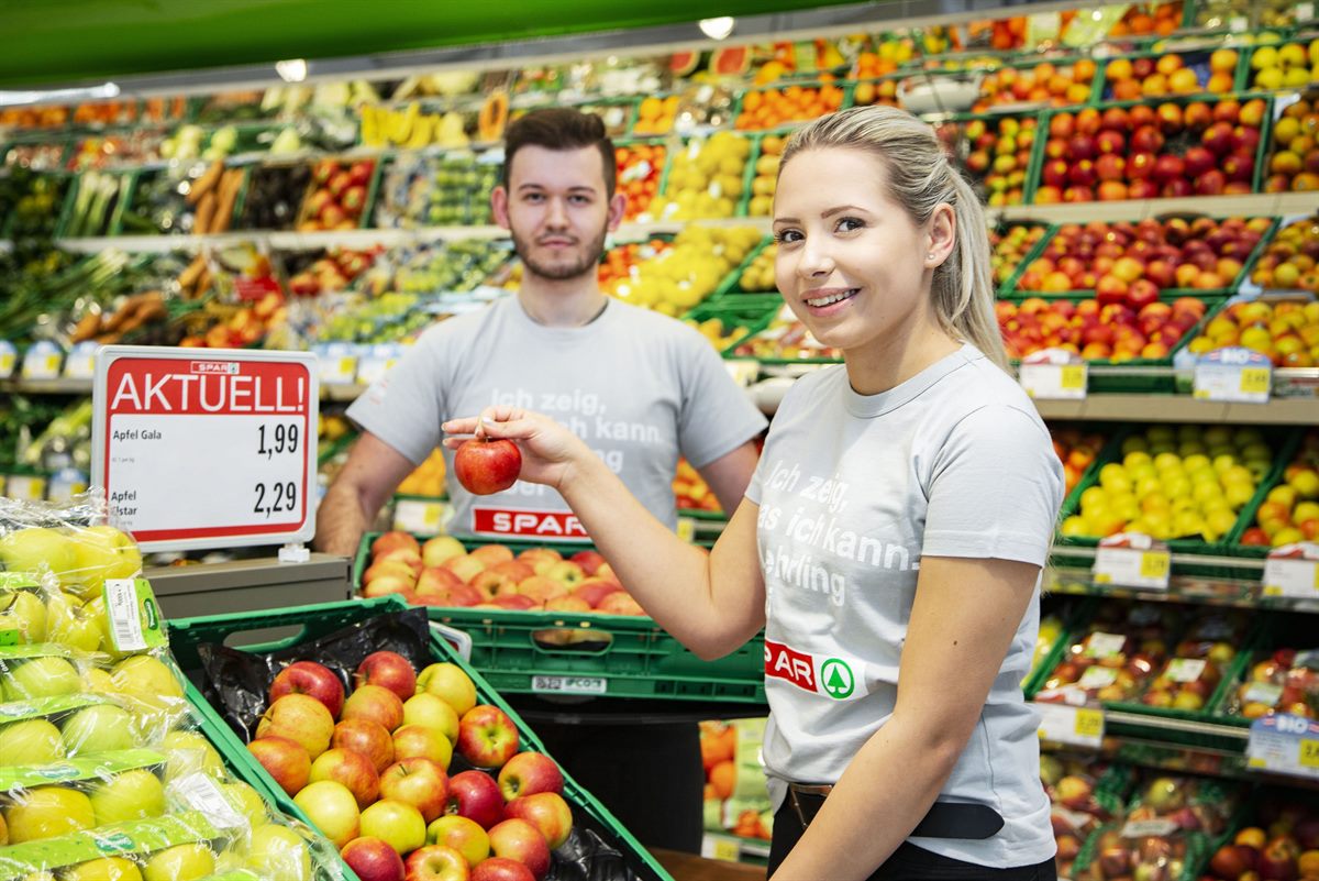 SPAR Lehrlinge Jasmin und Tamara