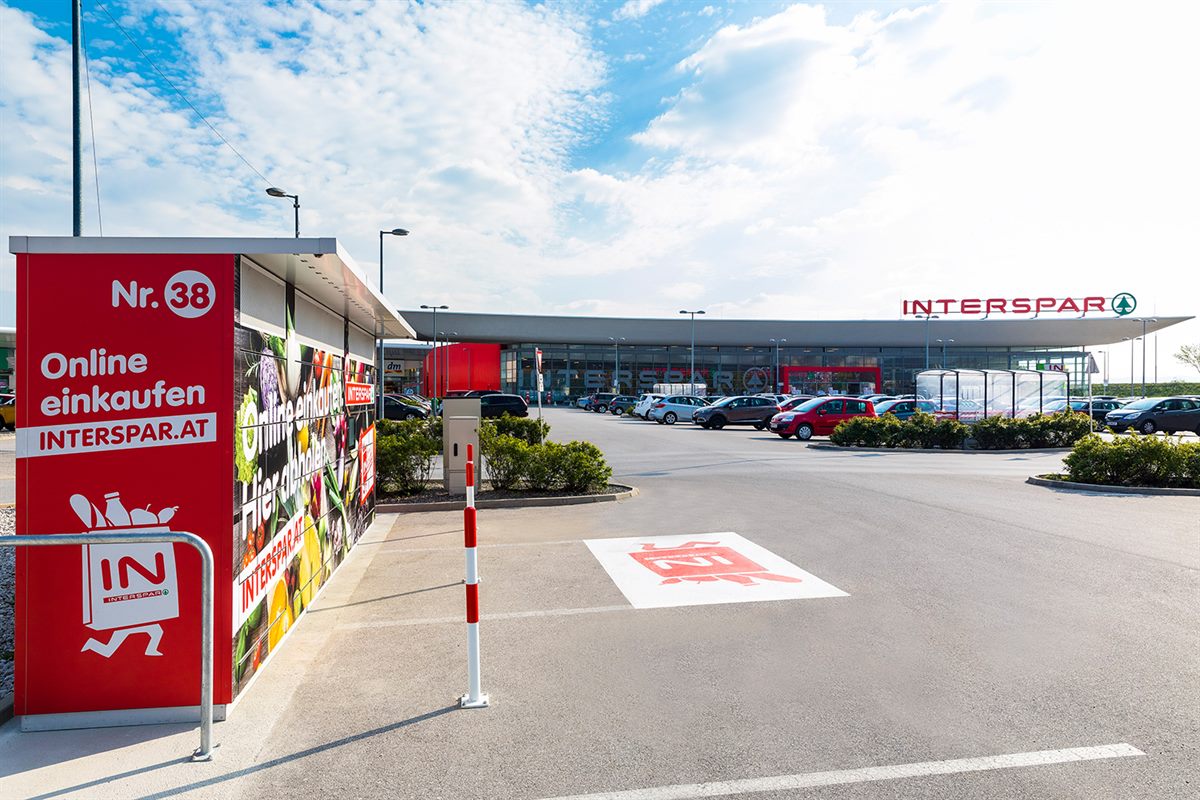 INTERSPAR-Abholbox Parkplatz Haidäckerpark