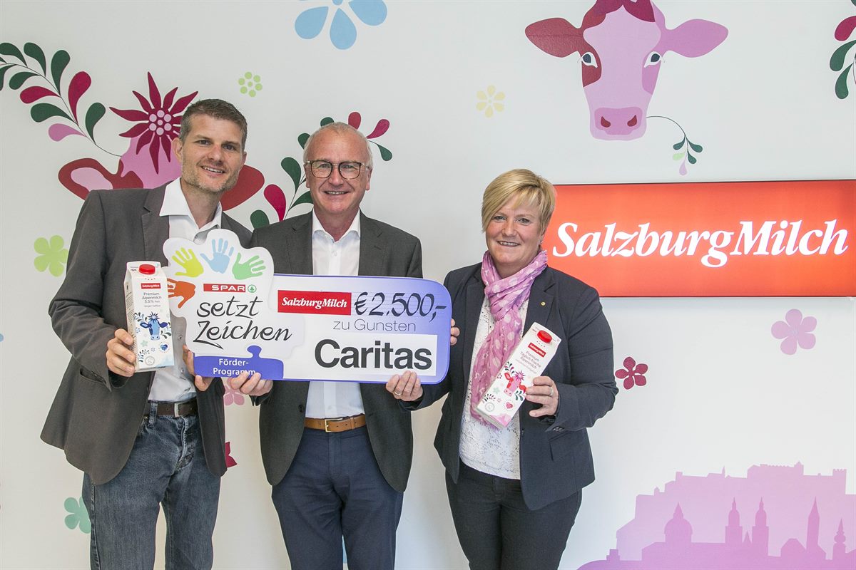 SPAR_Weltmilchtag_Salzburg_Scheck
