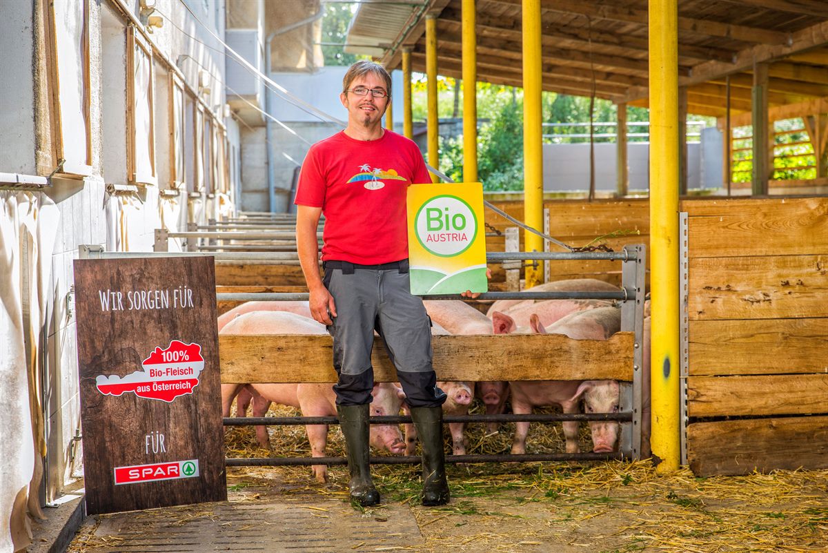 SPAR Natur-pur Bio Bauer Hannes Lang aus Pettenbach in Oberösterreich