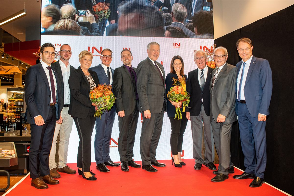 Großer Andrang bei der Eröffnung des INTERSPAR in Amstetten