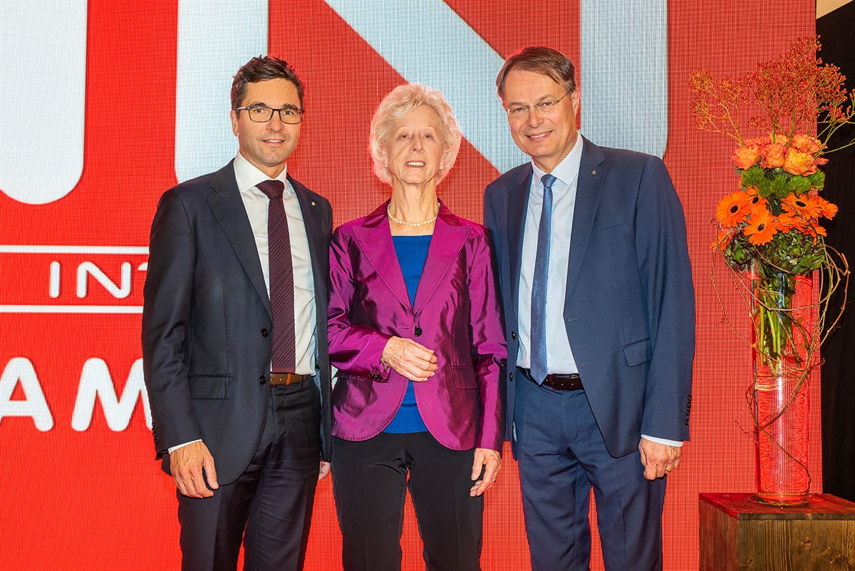 Eröffnung_INTERSPAR_Amstetten_mit_Hilde_Umdasch