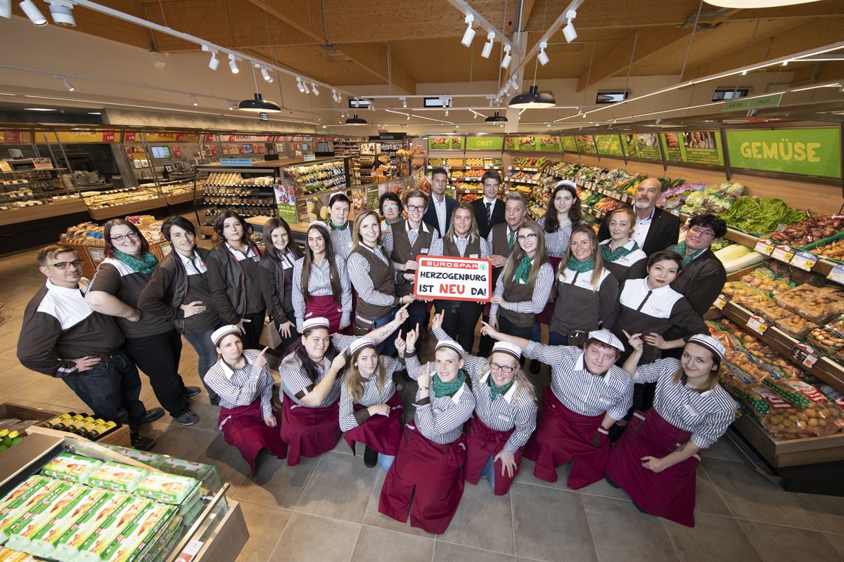 Das Team im neuen EUROSPAR Herzogenburg