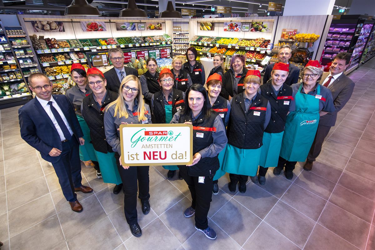 Das Team im neuen SPAR-Gourmet Amstetten