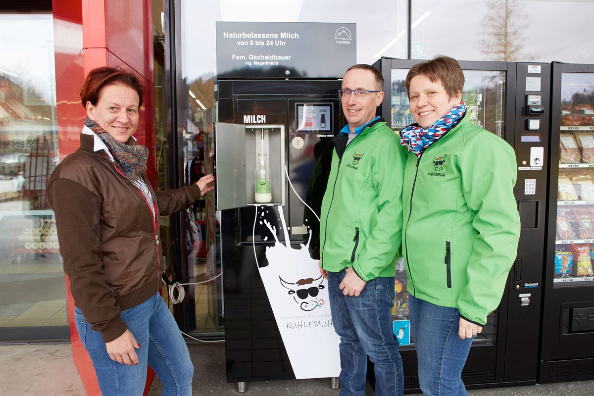 Milchautomat vor SPAR 1