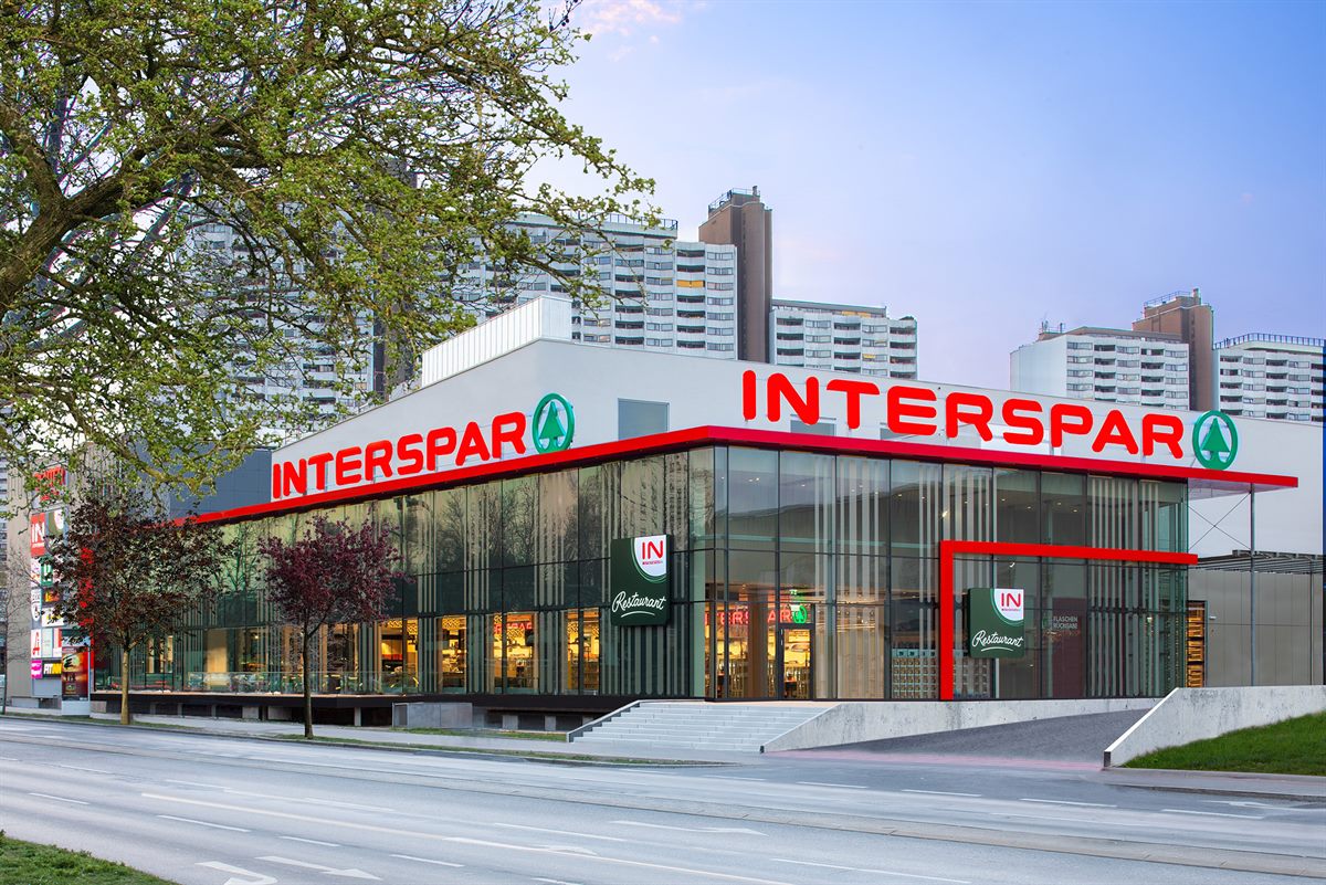 Außenansicht_INTERSPAR_Alt-Erlaa