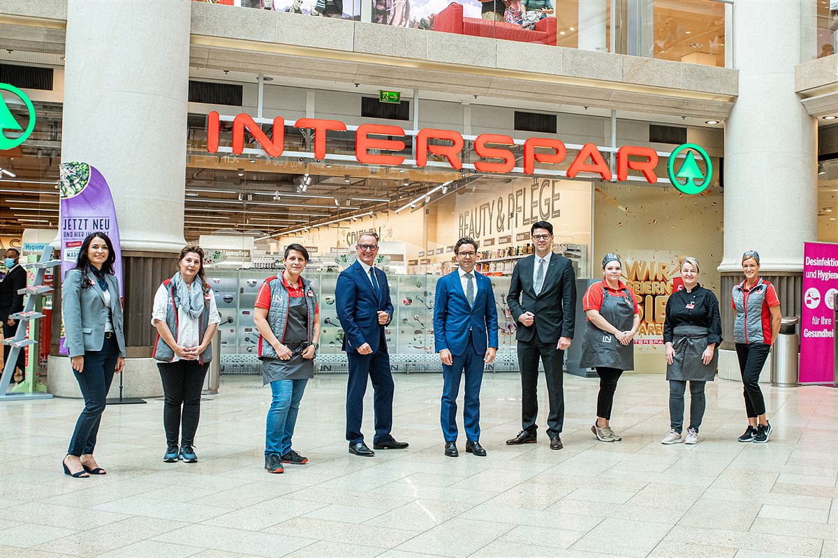 INTERSPAR-Hypermarkt PlusCity Pasching eröffnet