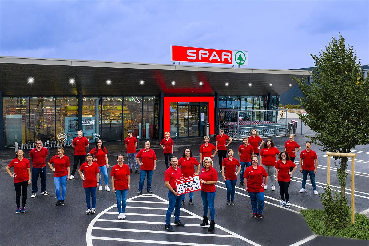 Das Team im SPAR-Supermarkt Pottenbrunn