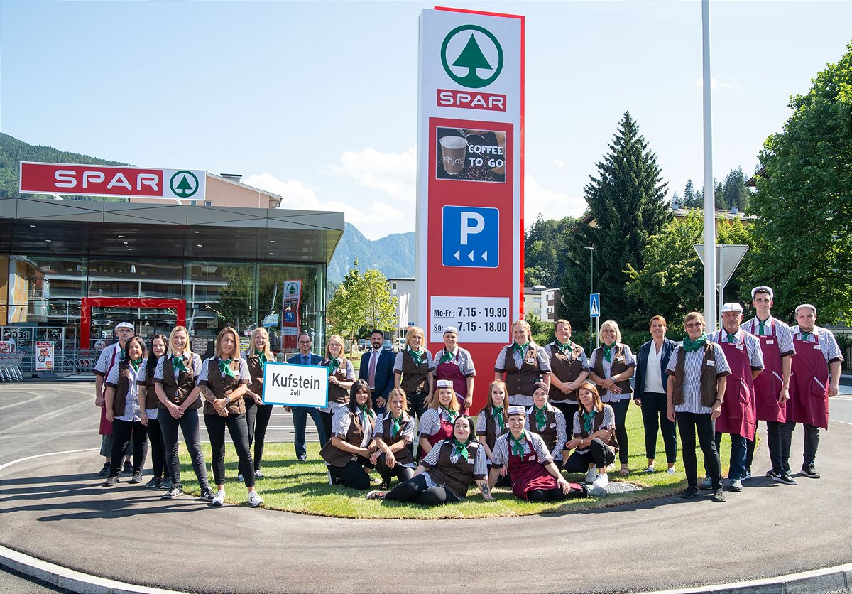 SPAR_Kufstein-Zell_Eröffnung_Team