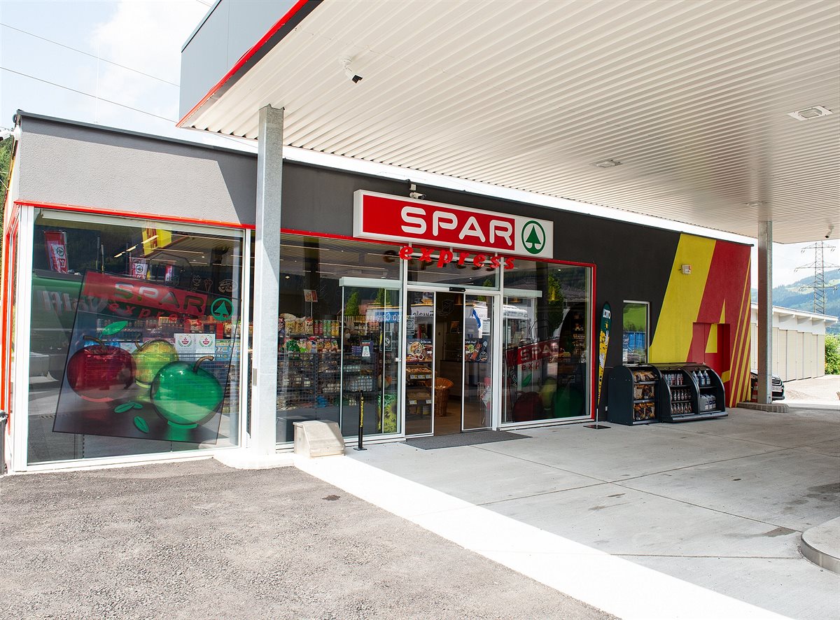 SPAR_AP-Tankstelle_Flachau _SPAR express_Fassade