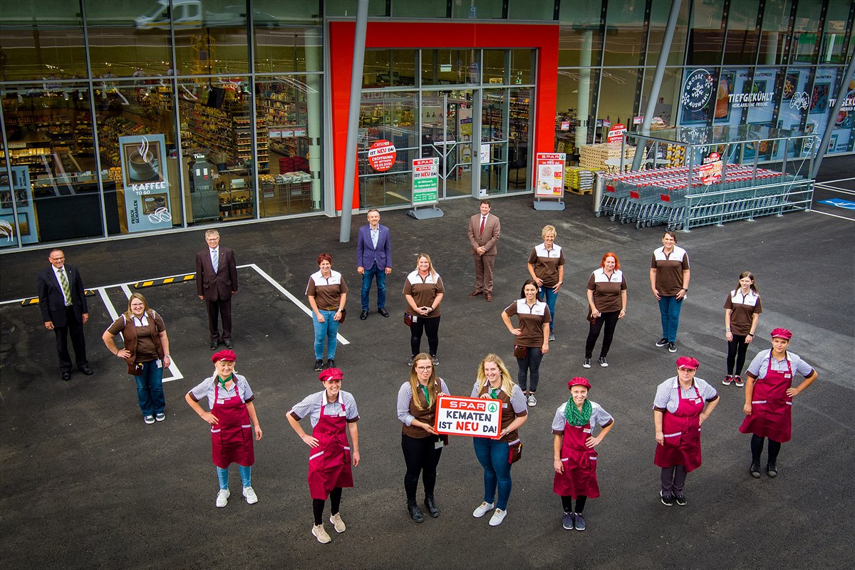 Das Team im neuen SPAR-Supermarkt in Kematen