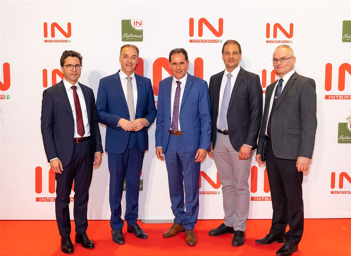 Eröffnung INTERSPAR Oberwart Schneemann