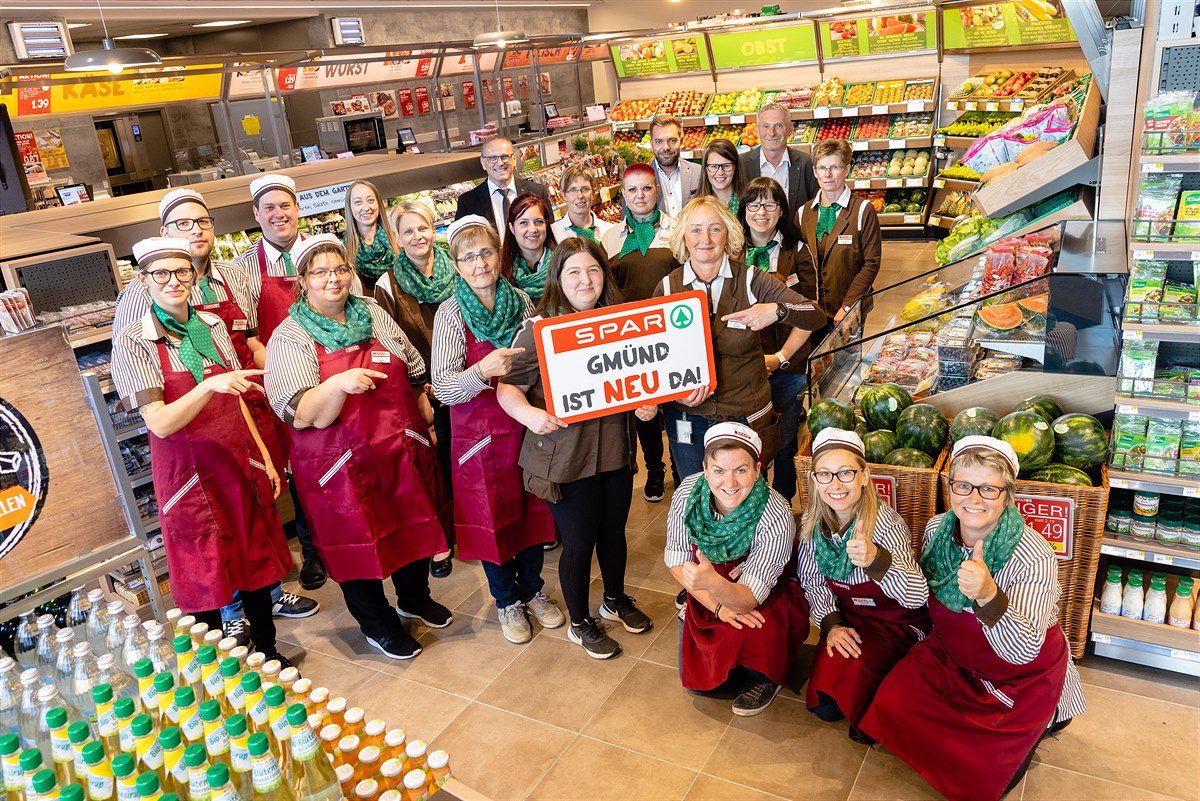 Das Team im neuen SPAR-Supermarkt in Gmünd