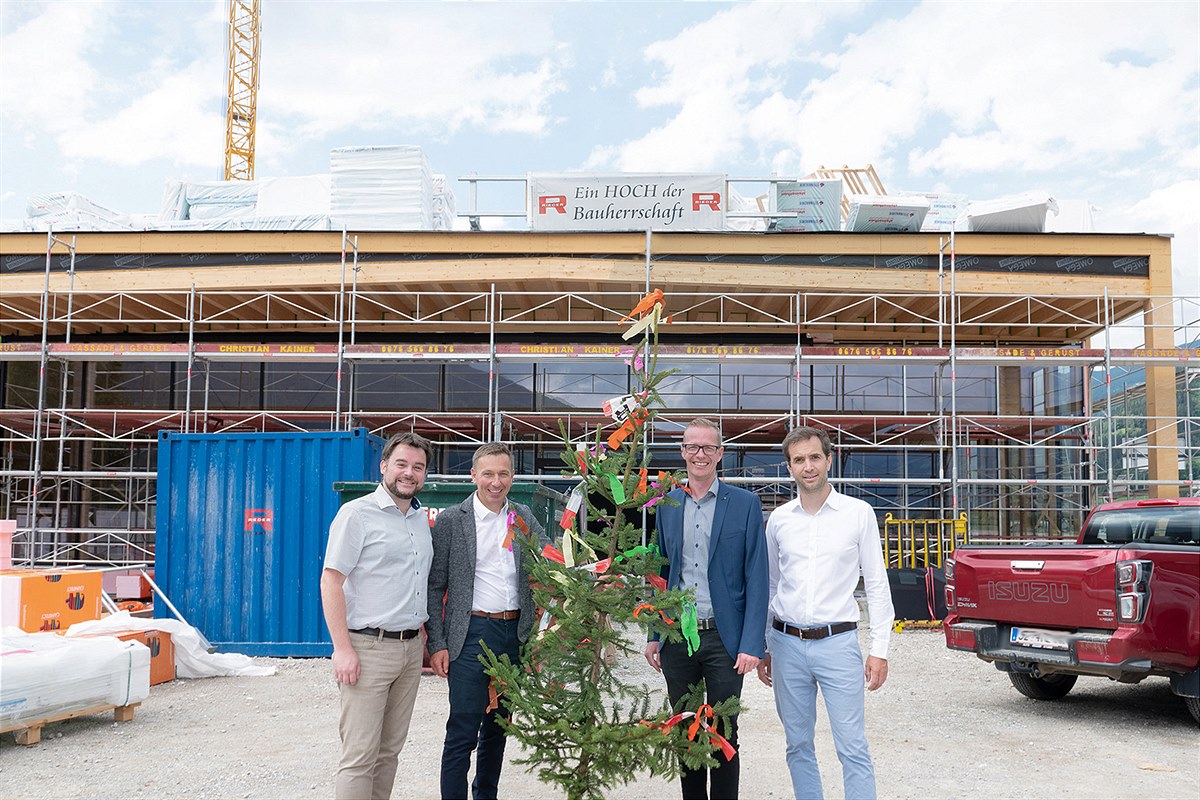 SPAR Firstfeier für neuen SPAR Uderns Zillertal