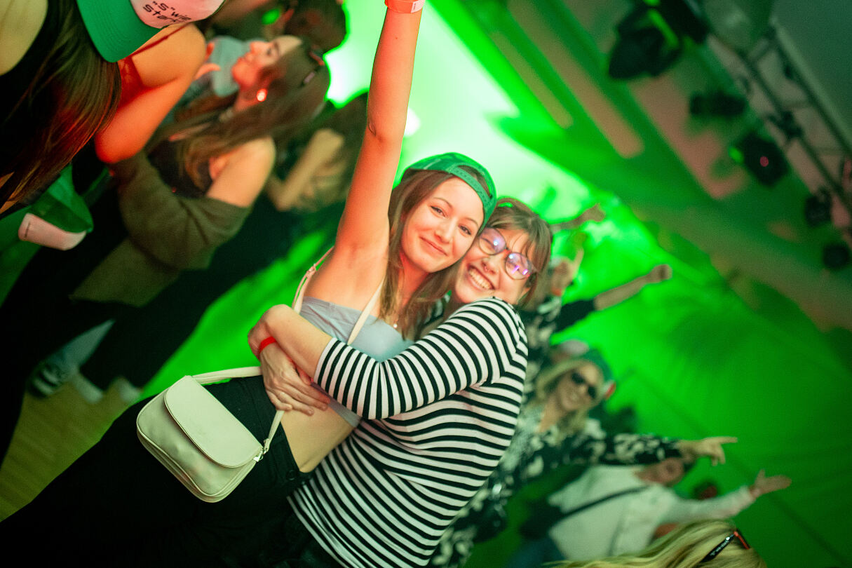 S-BUDGET-Party_2