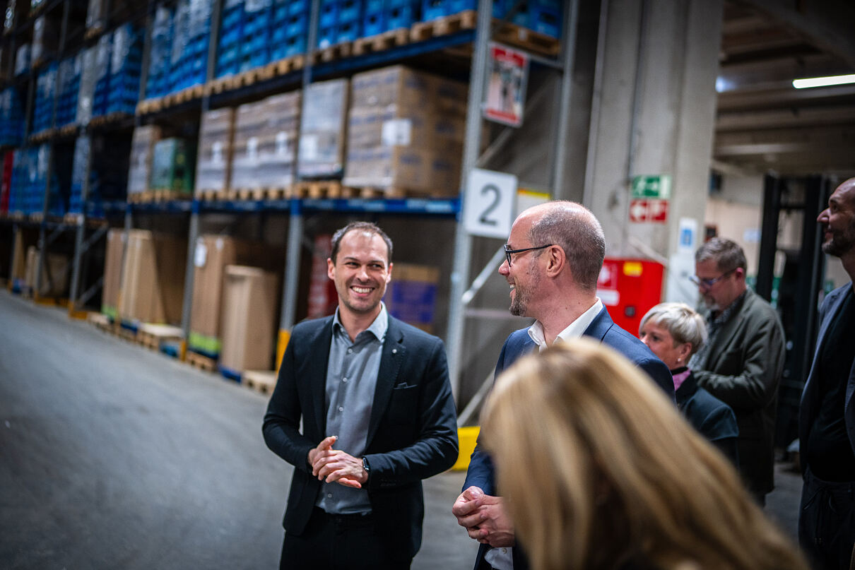 Foto 03 PA SPAR im Gespräch mit LR Mario Gerber