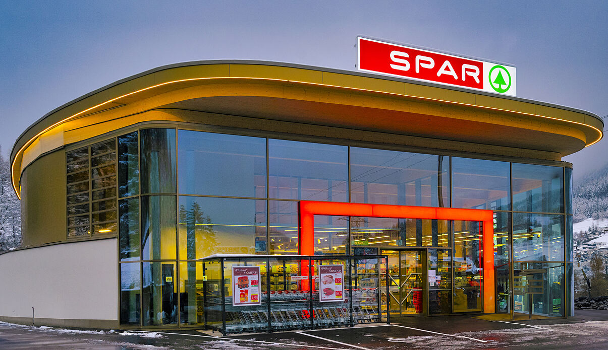 PR Foto SPAR Matrei Fassade